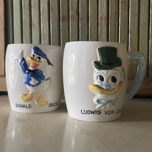 Disney Donald Duck ceramic mugs pair
